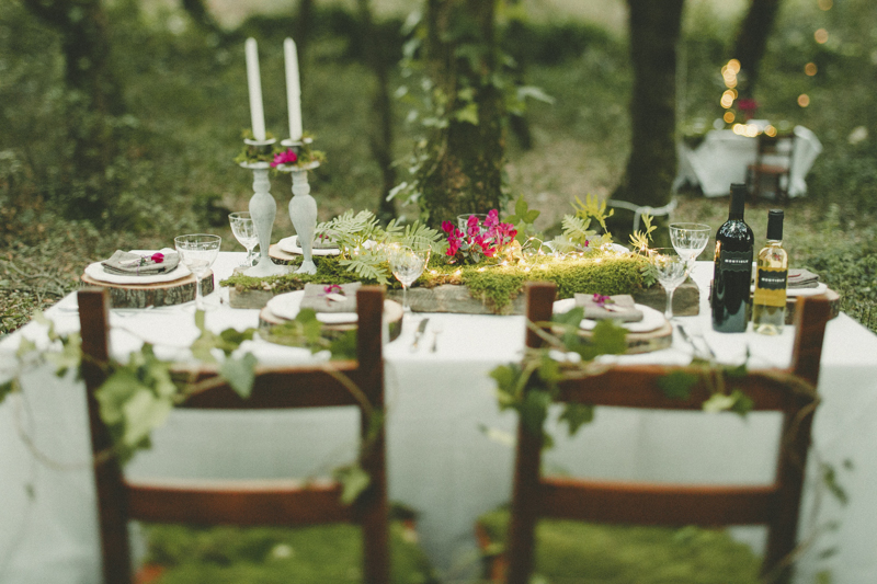 wedding tables inside the woods in Sardinia