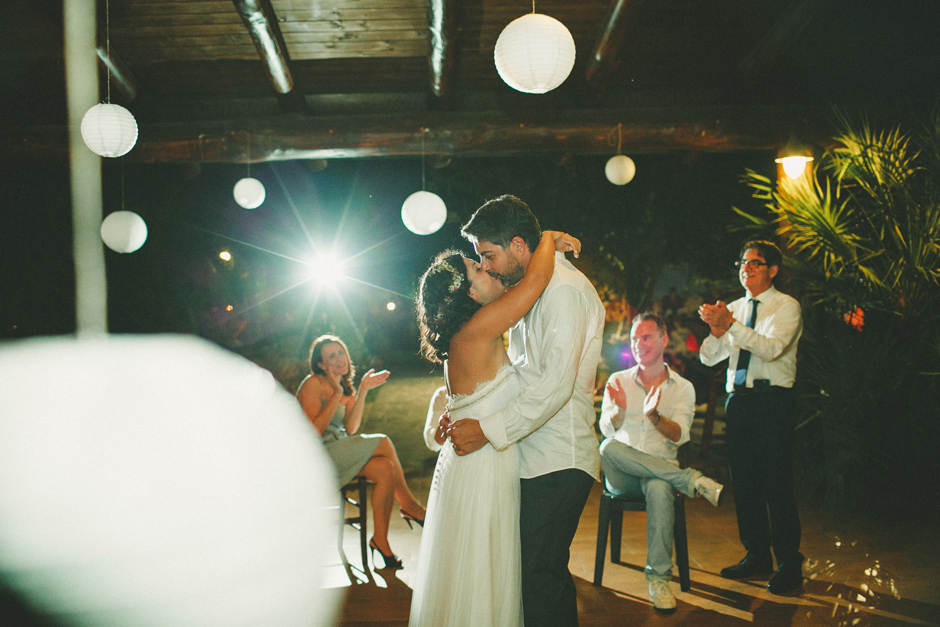 087-francescafloris-bride and groom first dance alghero sardinia