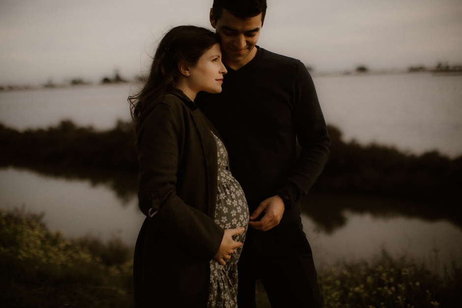 Guido e Miriam durante il servizio fotografico di gravidanza a cagliari