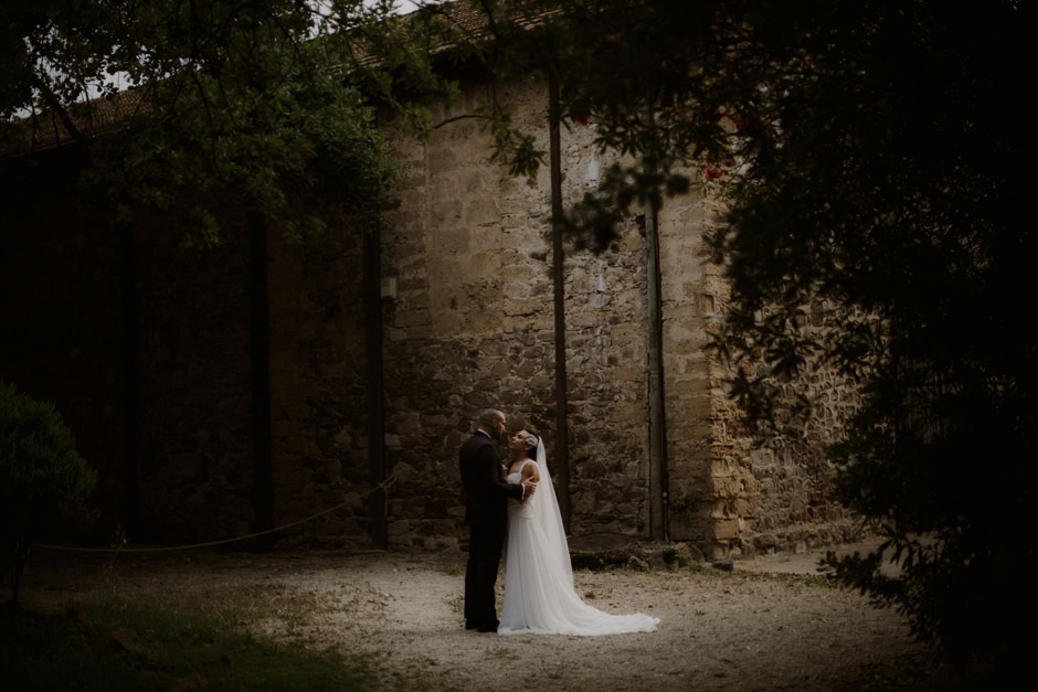 la bellezza di sposarsi all'interno di un'antica foresteria - Matrimonio Sella e Mosca