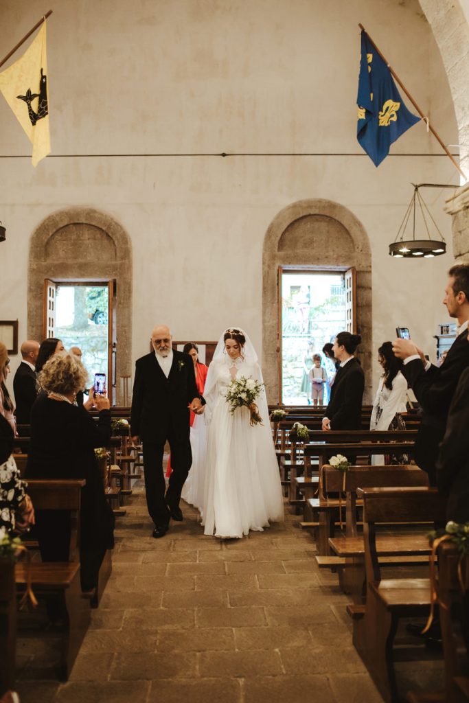 bidre walking down to the aisle