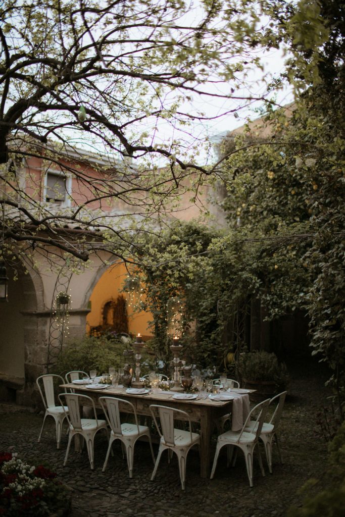 The amazing Antica Dimora del Gruccione, in Santu Lussurgiu. Mise en place and design by Montiblu
Recommended wedding Venues in Sardinia
