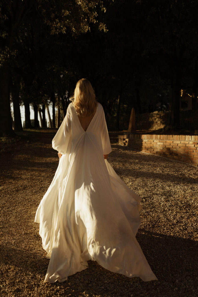 the bride wedding gown lunabeabride