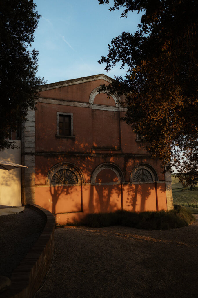 Tenuta Avignonesi details