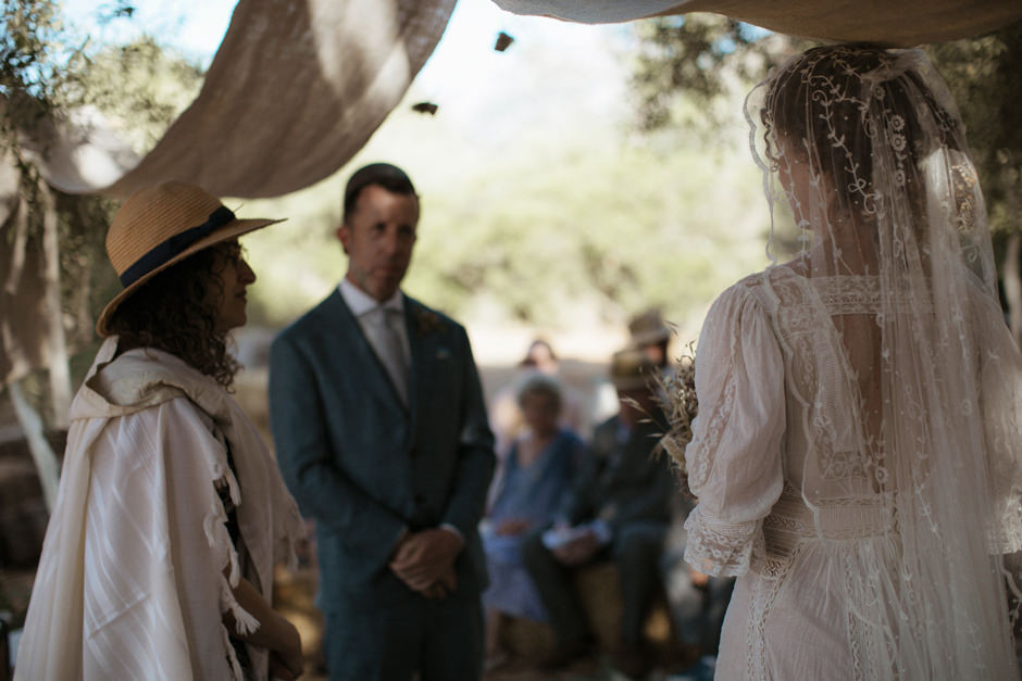 cerimonia sotto ulivo matrimonio Sardegna